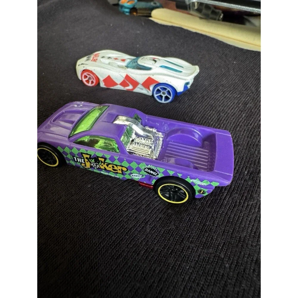 Vintage  Hot Wheels The Joker Harley Quinn Custom Diecast Toy Cars 2 Pack 1/64